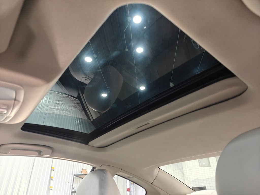 Used 2013 INFINITI G37 x w/ Premium Pkg image 10