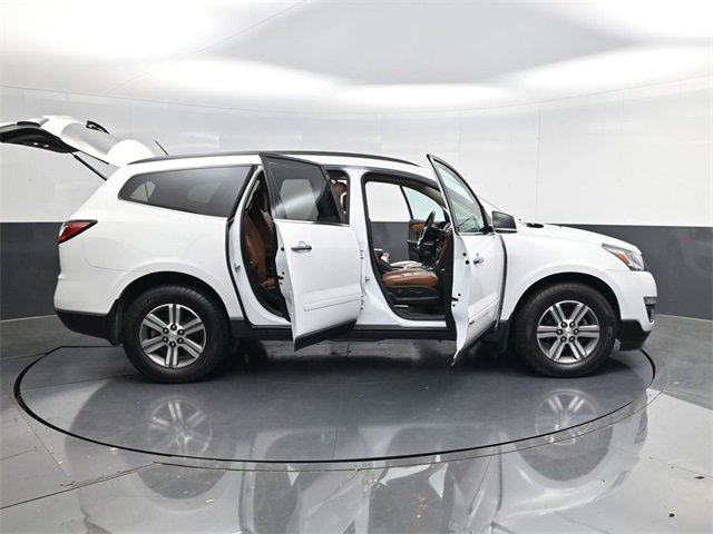 Used 2017 Chevrolet Traverse LT image 61
