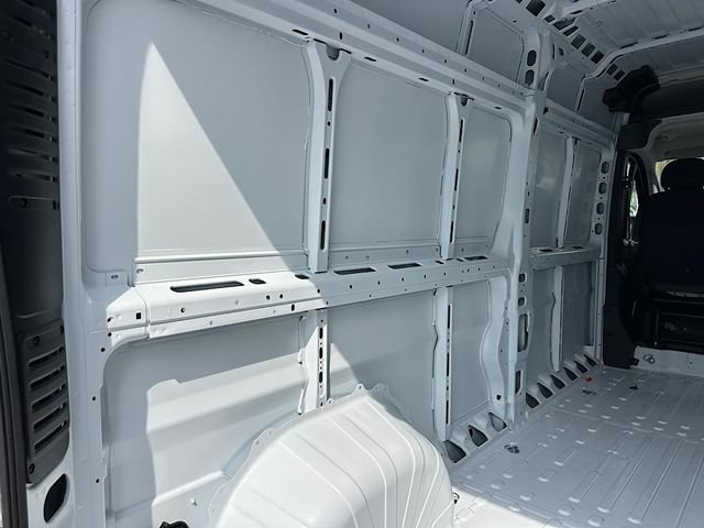 New 2024 RAM ProMaster 2500 w/ Safety Group FWD image 17