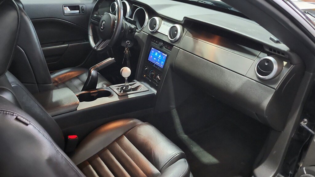 Used 2007 Ford Mustang Shelby GT500 RWD image 23