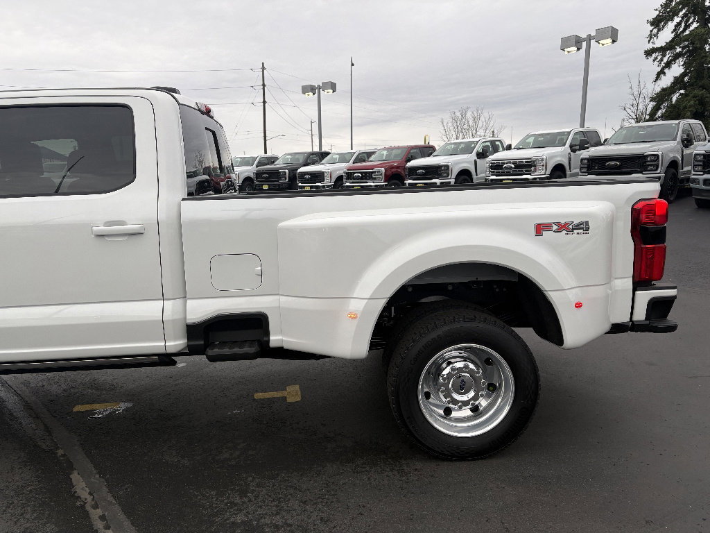 New 2026 Ford F450 Platinum w/ FX4 Off-Road Package image 15