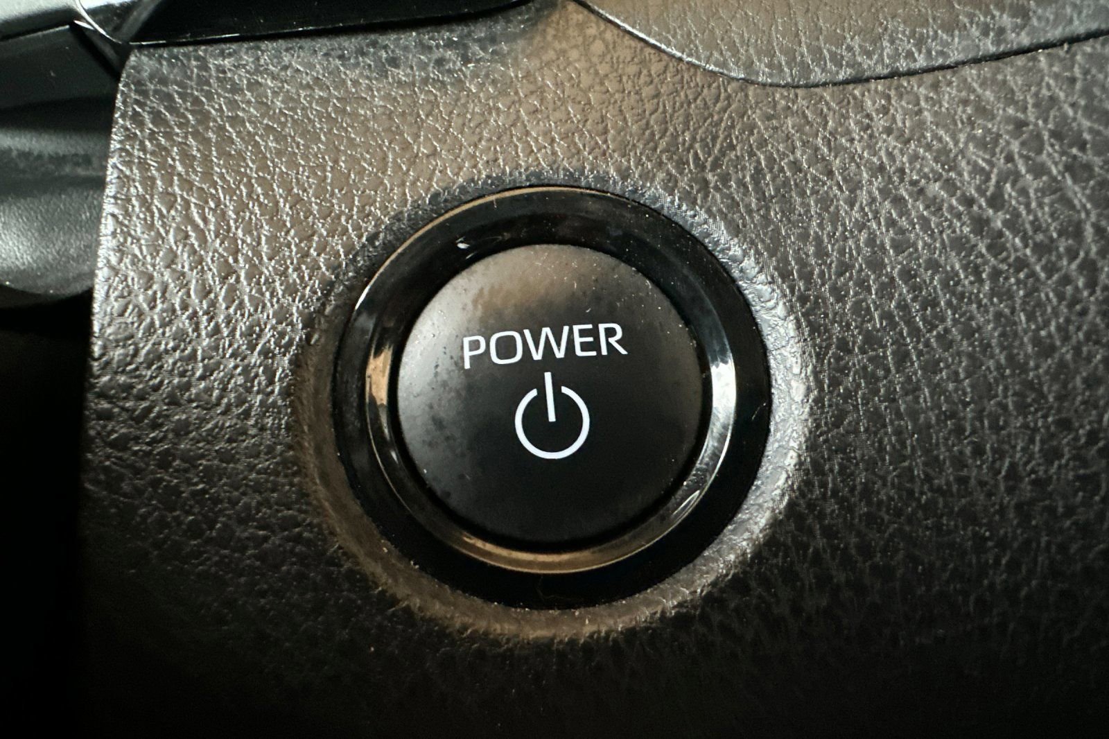 Used 2025 Toyota Camry LE image 21