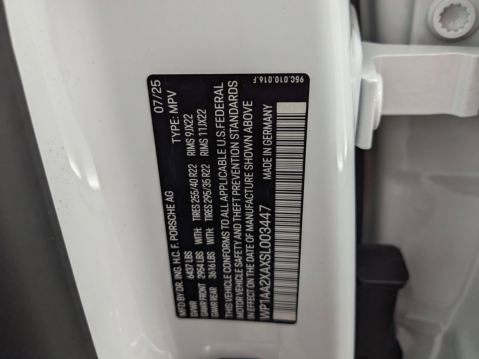 New 2025 Porsche Macan 4 Electric image 26