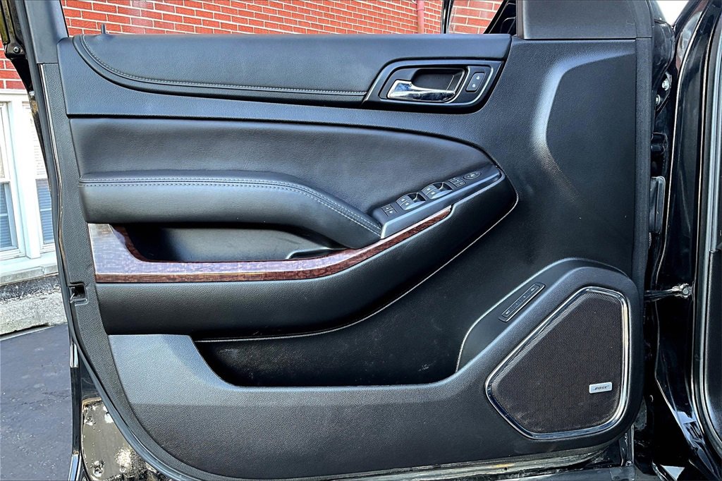 Used 2018 GMC Yukon XL SLT w/ Premium Edition image 16