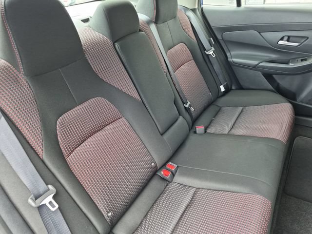 New 2026 Nissan Sentra SR w/ Floor Mat Package FWD image 32