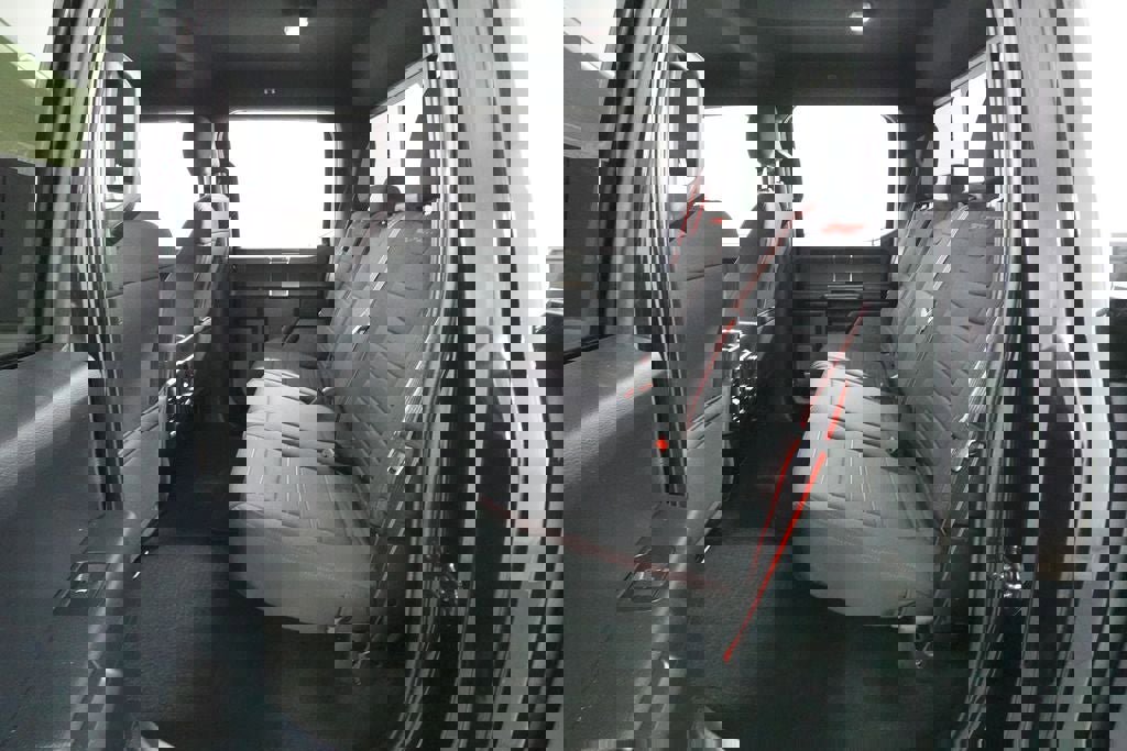 Used 2020 Ford F150 XLT w/ Equipment Group 302A Luxury AWD/4WD image 25