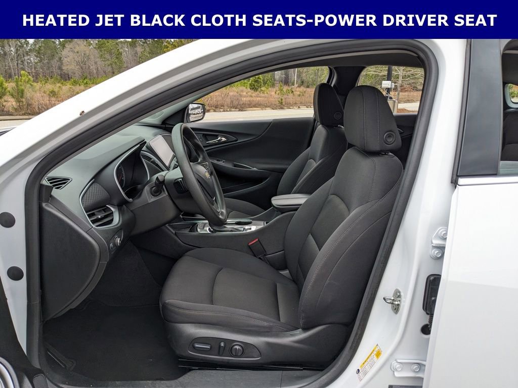 Used 2024 Chevrolet Malibu LT image 3