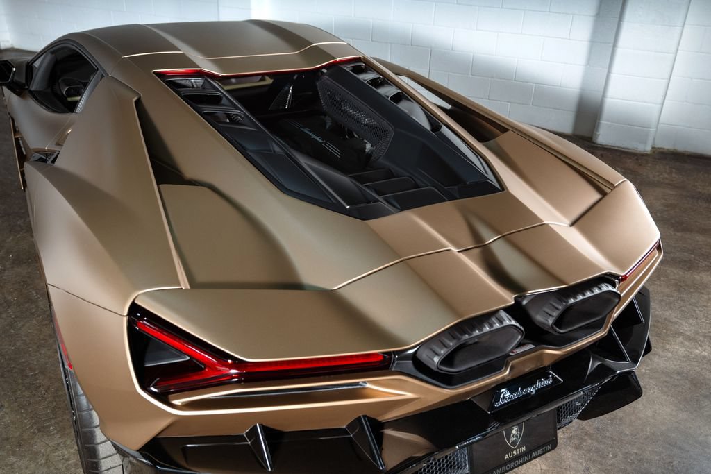 Used 2024 Lamborghini Revuelto AWD/4WD image 16