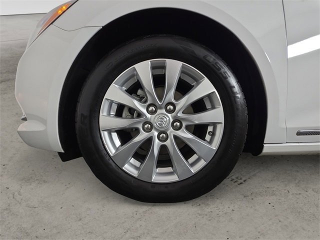 Used 2015 Buick LaCrosse Leather image 14