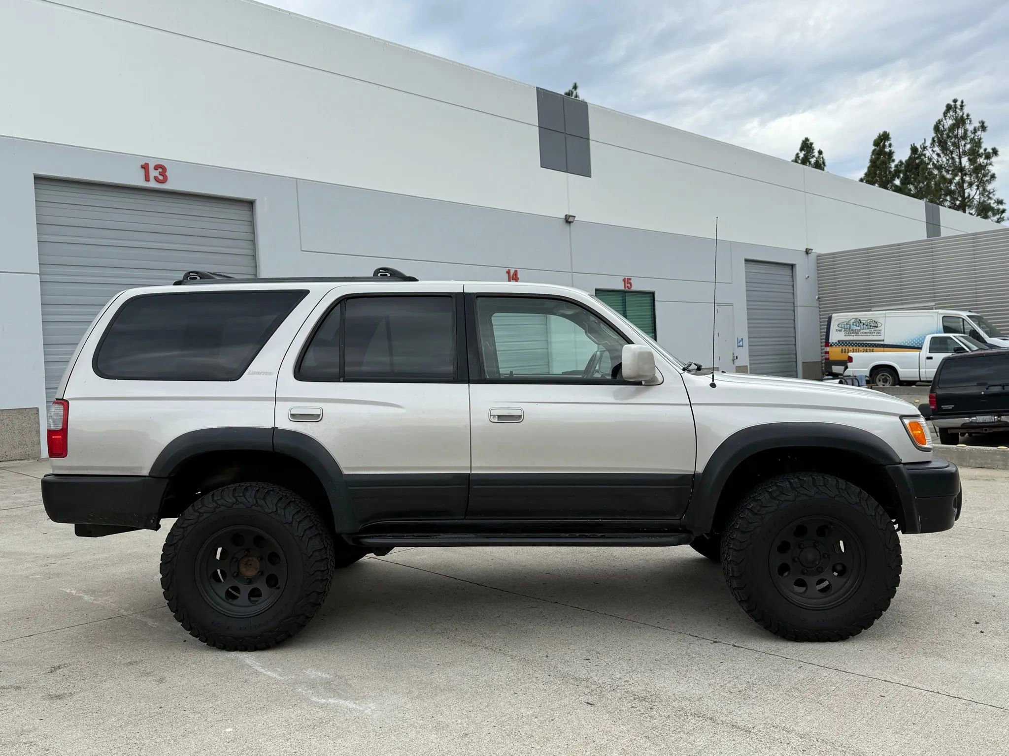 Used 1999 Toyota 4Runner Limited image 17