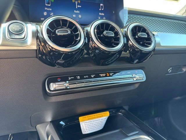 New 2025 Mercedes-Benz GLB 250 image 20
