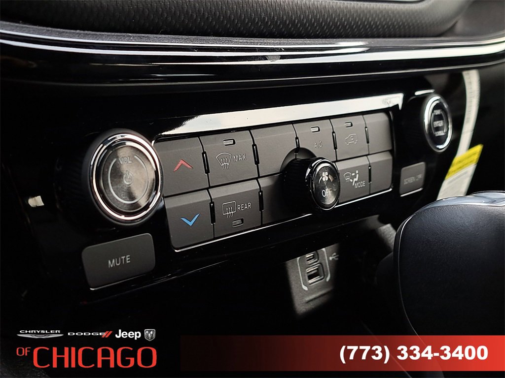 New 2026 Jeep Compass Latitude image 30