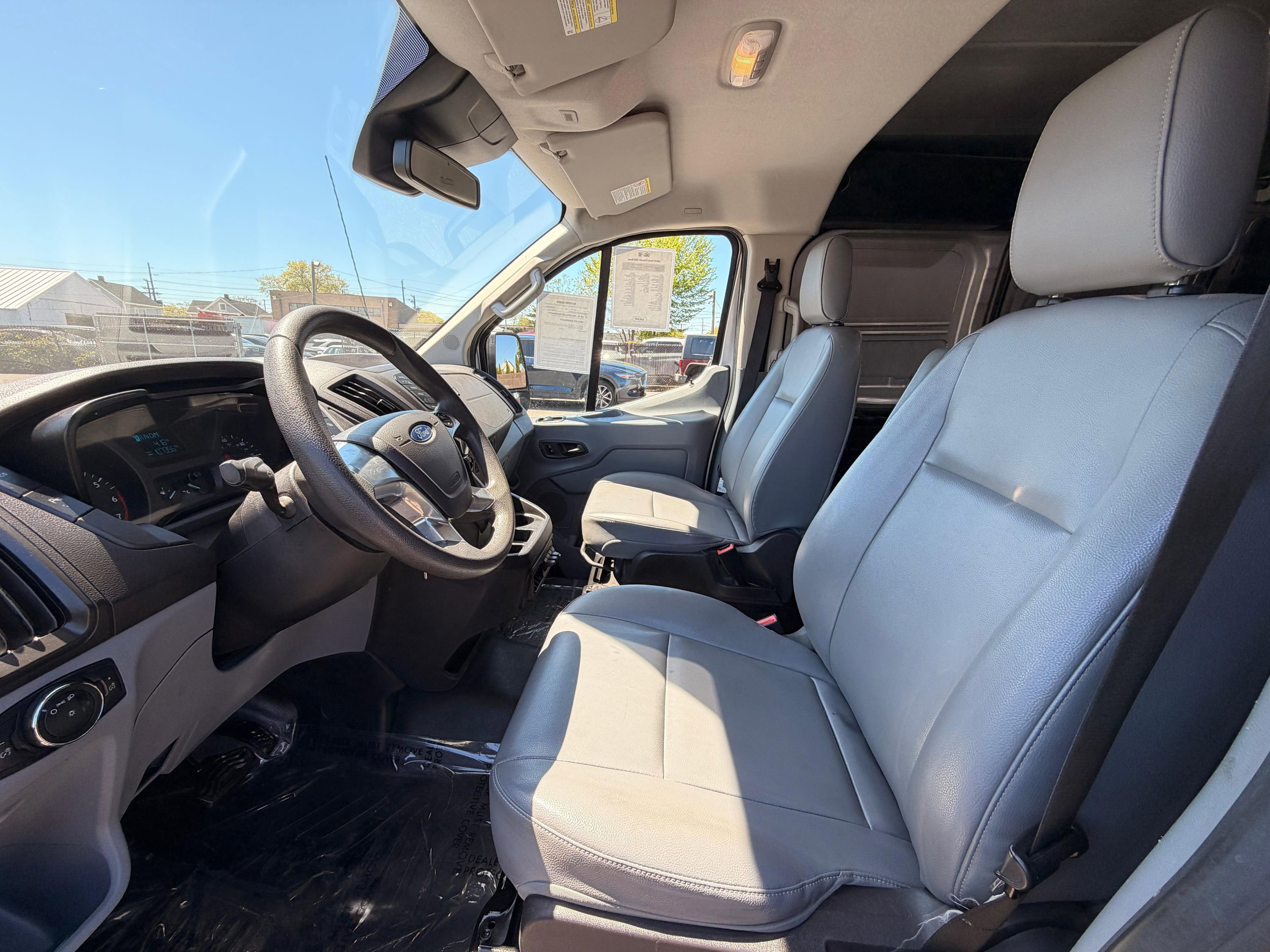 Used 2019 Ford Transit 250 148 Low Roof w/ Exterior Upgrade Package RWD image 18
