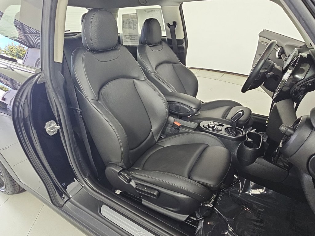 Used 2024 MINI Cooper SE FWD image 20