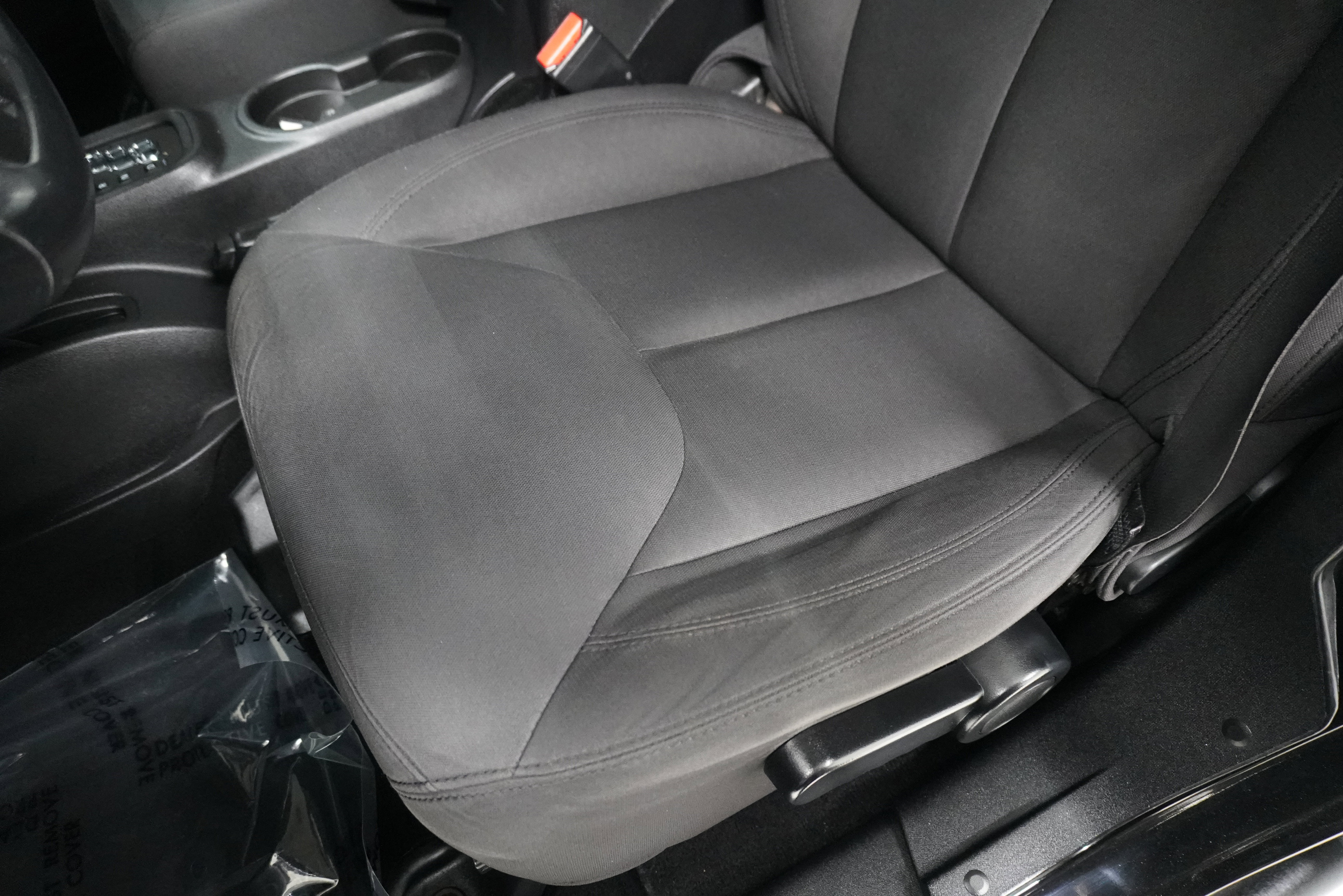 Used 2015 Jeep Wrangler Unlimited Sport w/ Connectivity Group image 13