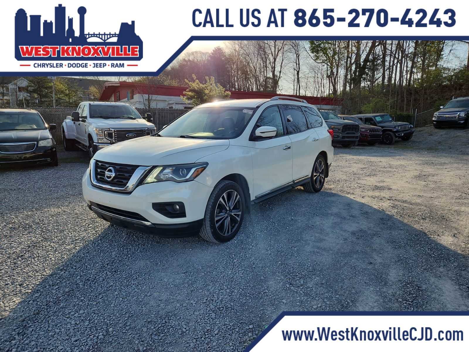 Used 2019 Nissan Pathfinder Platinum image 1