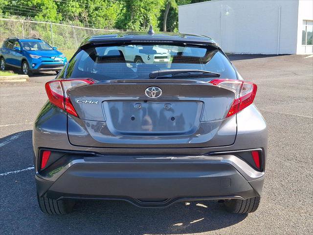 Certified 2020 Toyota C-HR XLE FWD image 24