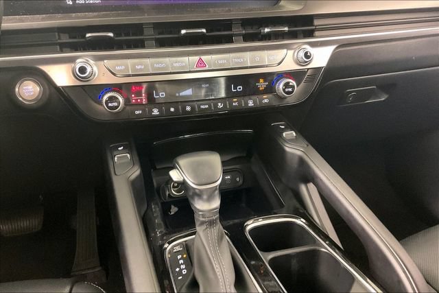 Used 2025 Kia Telluride S FWD image 7