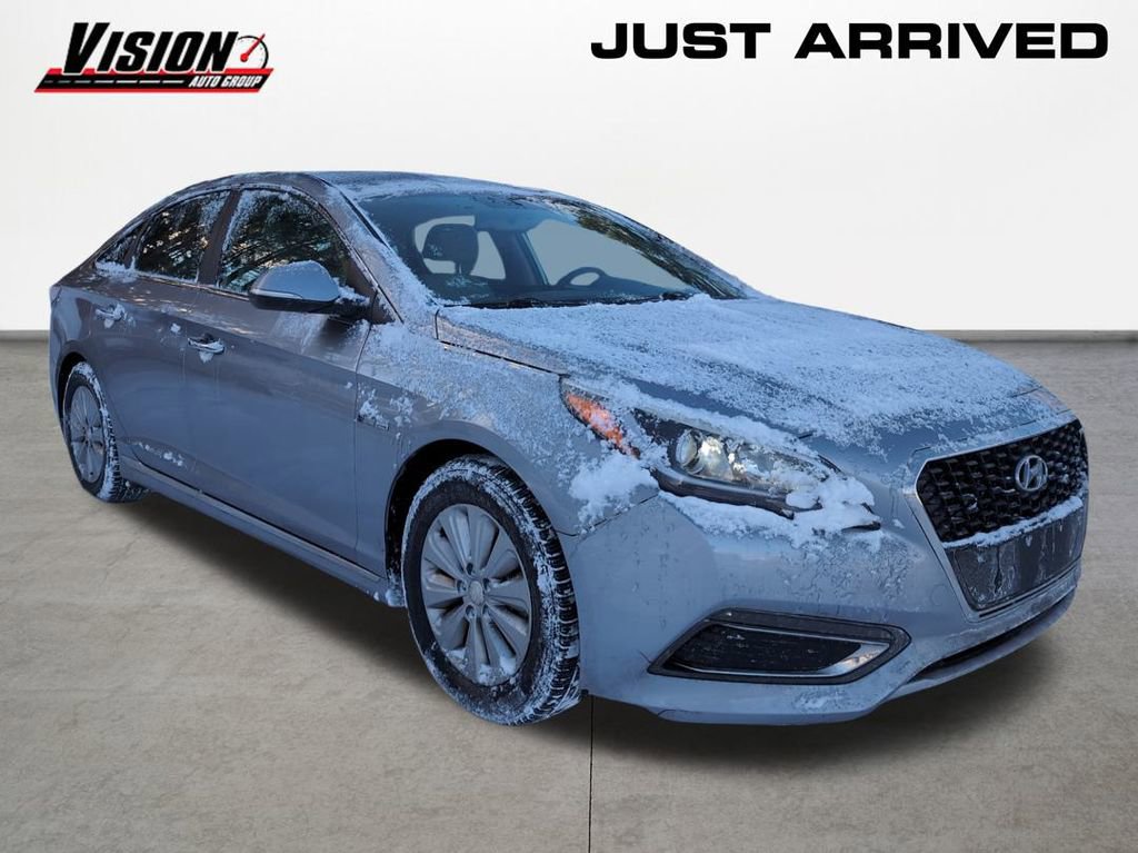 Used 2016 Hyundai Sonata SE image 3