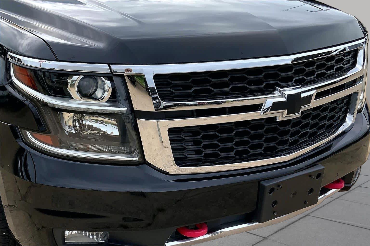 Used 2020 Chevrolet Suburban LT AWD/4WD image 29