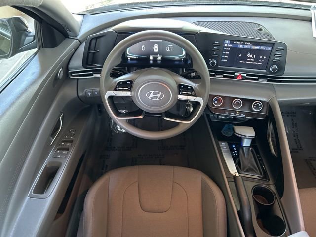 Certified 2026 Hyundai Elantra SE image 18