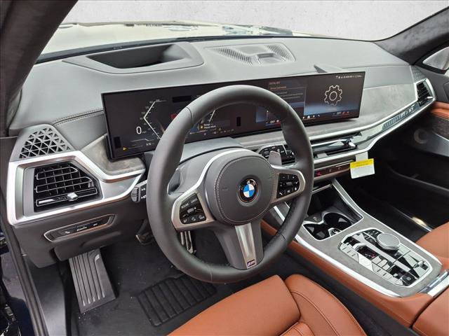 New 2027 BMW X7 xDrive40i w/ M Sport Package AWD/4WD image 3