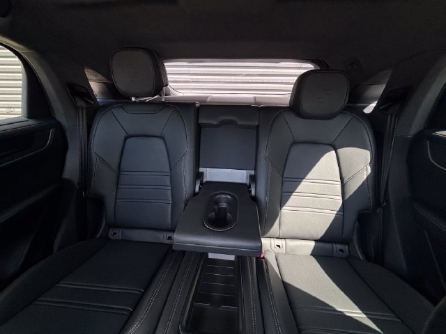 New 2026 Porsche Cayenne Turbo AWD/4WD image 26