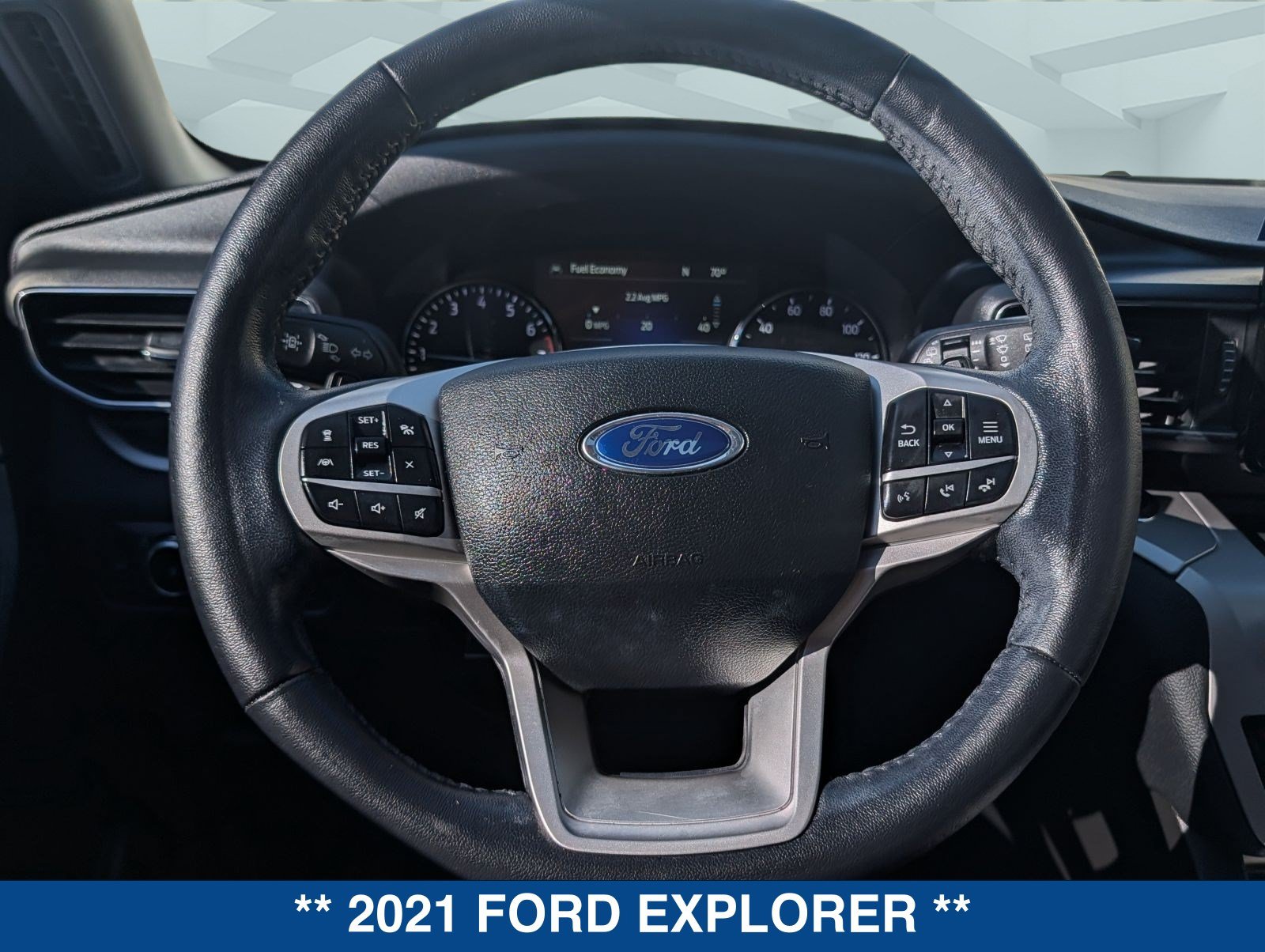 Certified 2021 Ford Explorer XLT w/ Equipment Group 202A AWD/4WD image 29