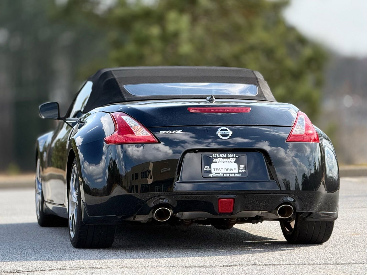 Used 2014 Nissan 370Z Touring w/ Sport Package image 3