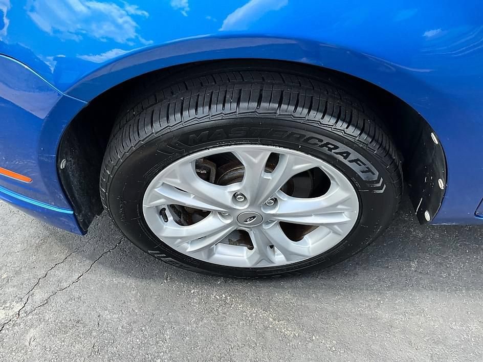 Used 2012 Ford Fusion SE FWD image 11