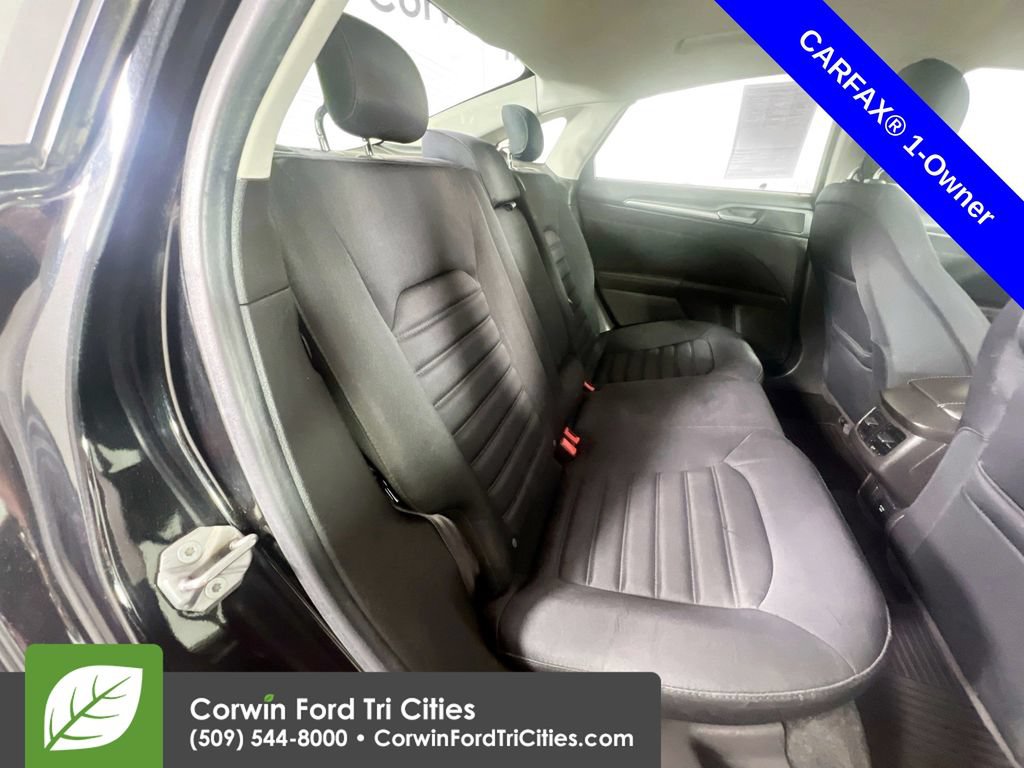 Used 2013 Ford Fusion SE FWD image 16