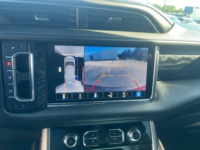 Used 2021 GMC Yukon XL Denali w/ Denali Premium Package RWD image 10