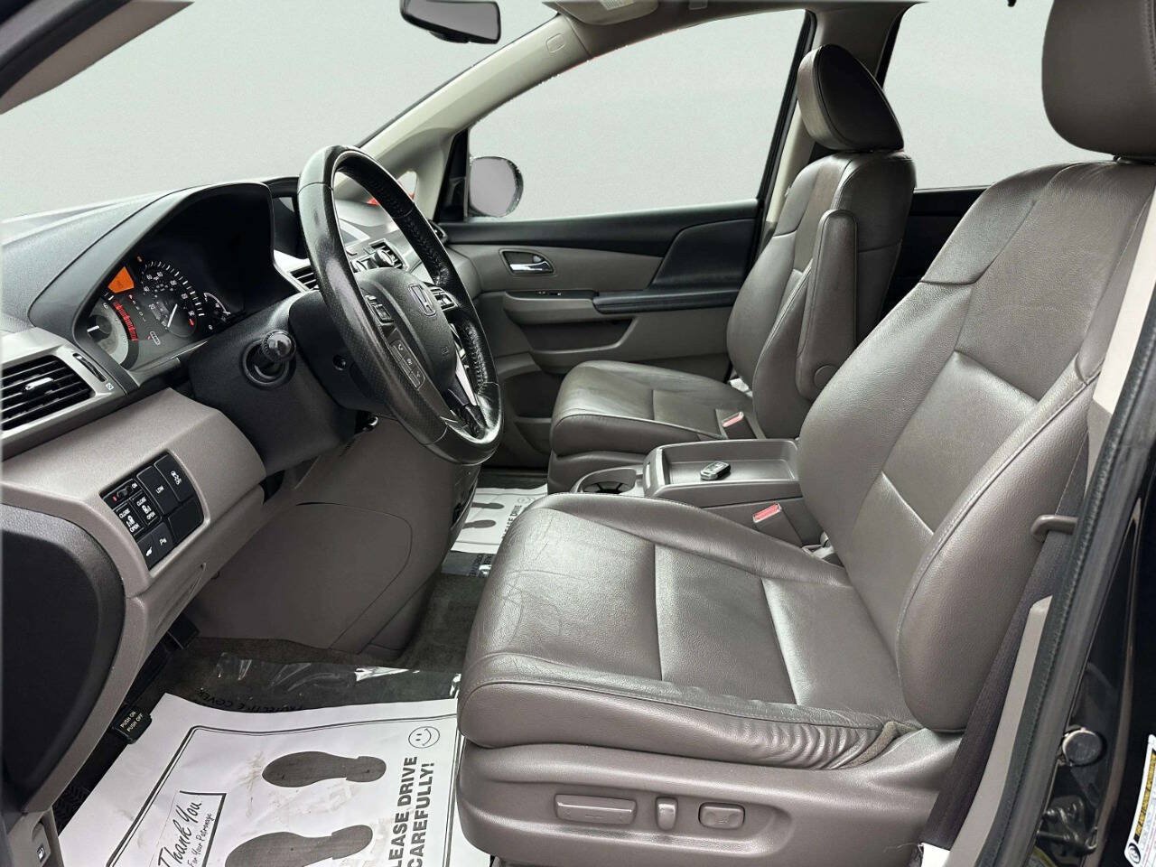 Used 2016 Honda Odyssey Touring Elite image 10