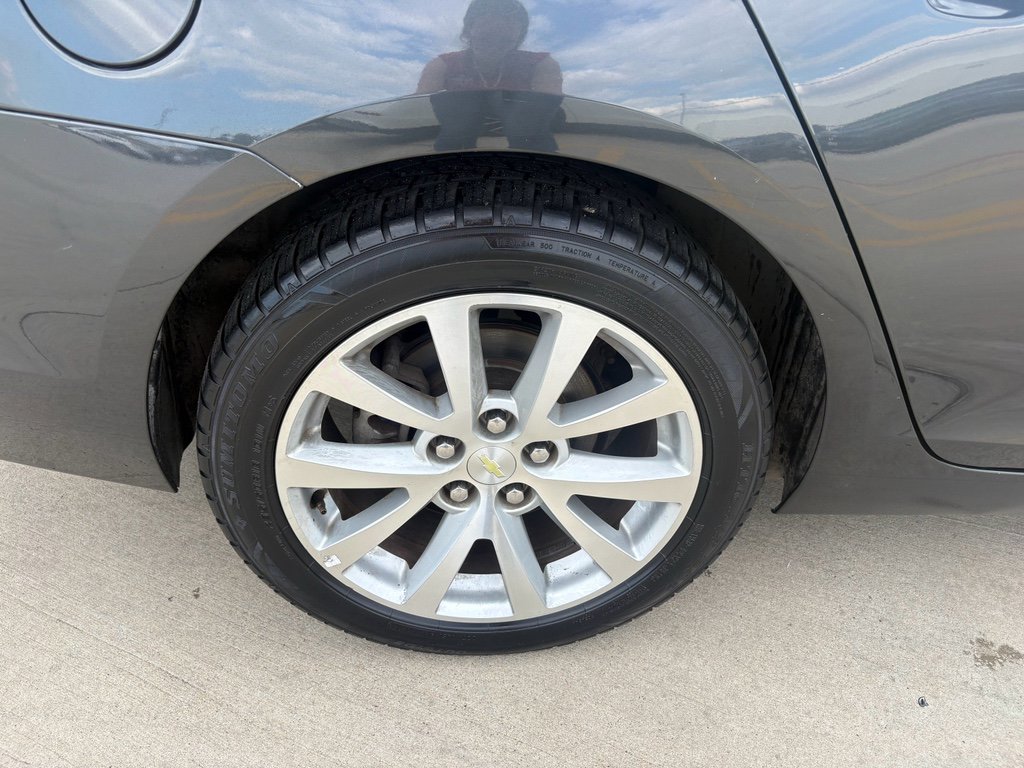 Used 2015 Chevrolet Malibu LTZ image 31