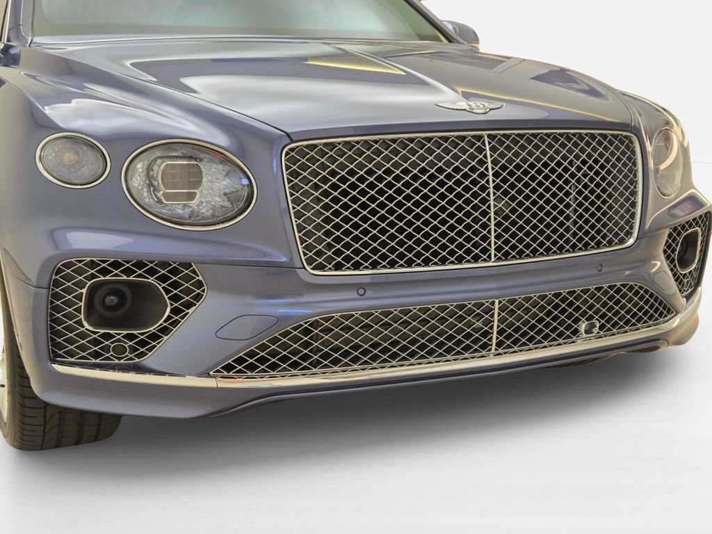 Certified 2023 Bentley Bentayga AWD/4WD image 9