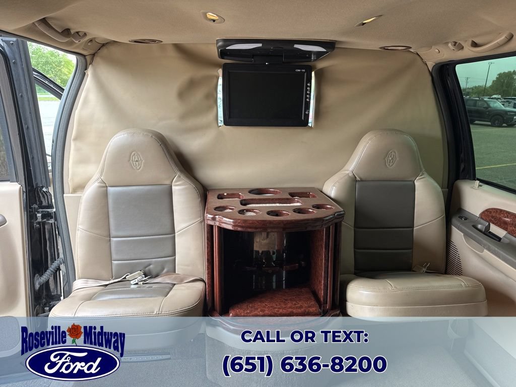 Used 2004 Ford Excursion XLT AWD/4WD image 13