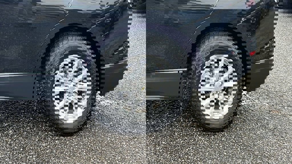 Used 2020 Chevrolet Equinox LT image 9