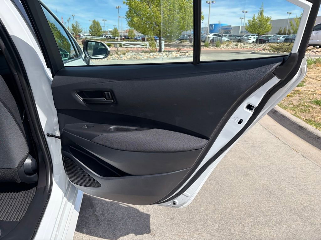 Used 2025 Toyota Corolla LE w/ LE Premium Package image 22