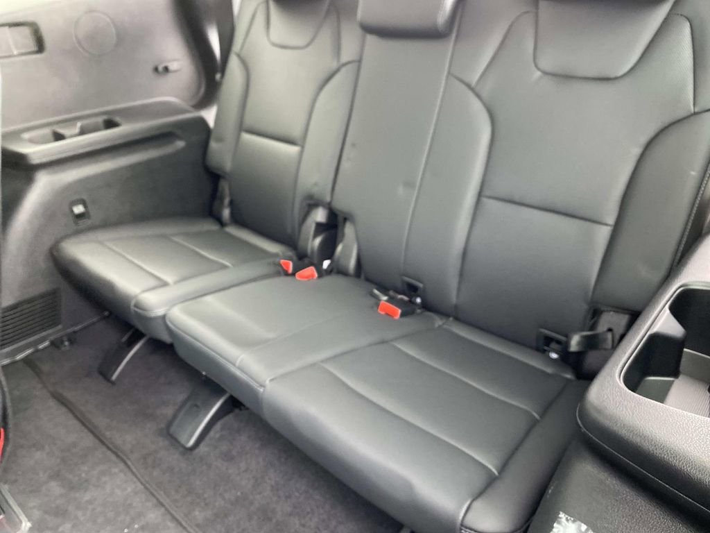 New 2025 Kia Telluride S image 8