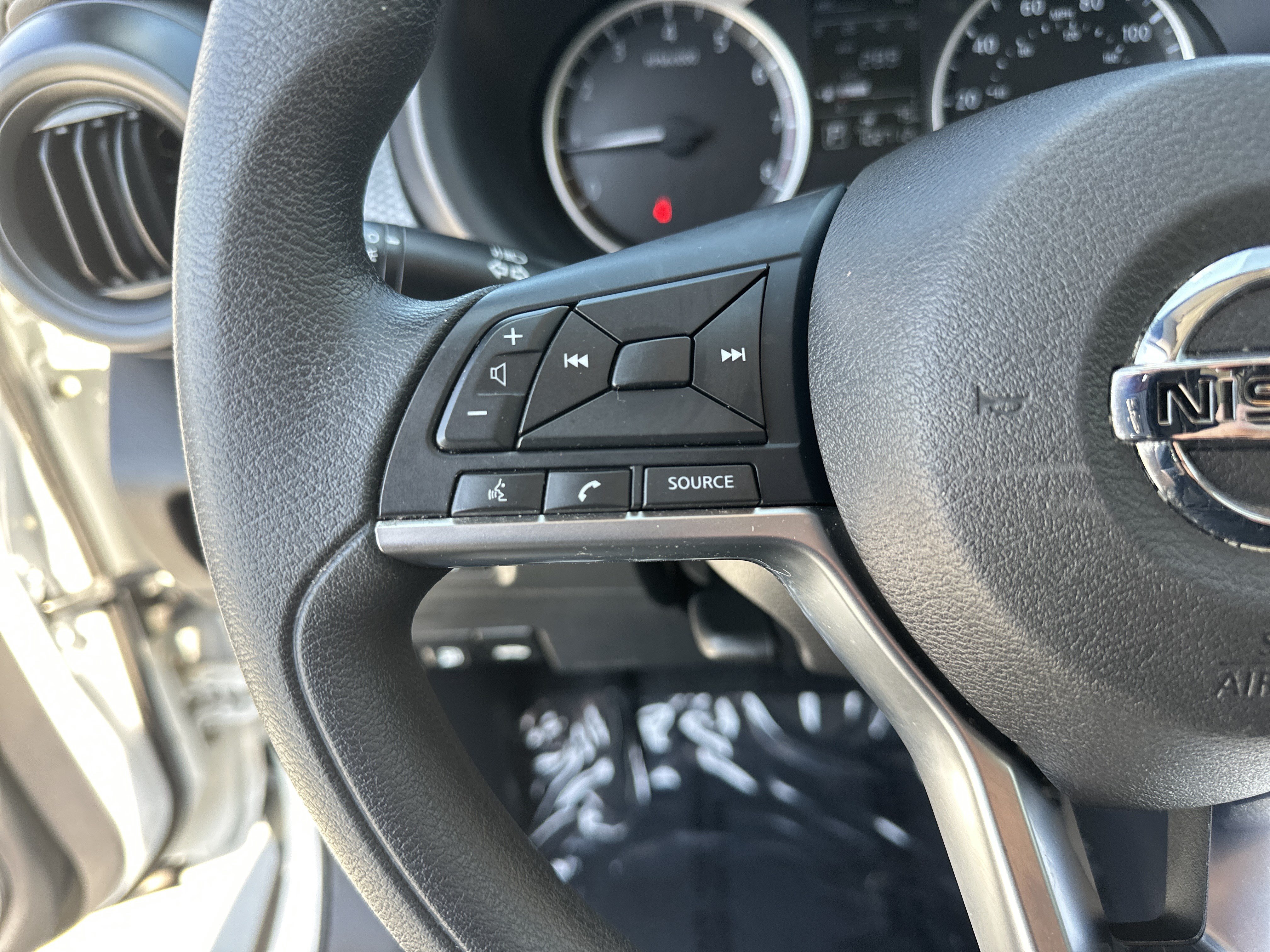 Used 2020 Nissan Kicks S FWD image 19