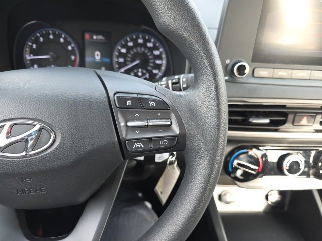 Used 2023 Hyundai Kona SE image 20