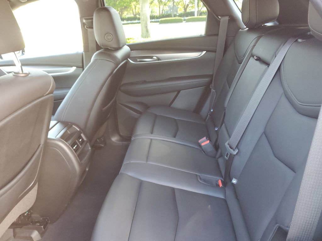 Used 2023 Cadillac XT5 Luxury image 14