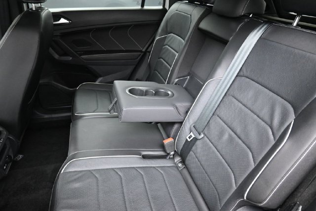 Used 2024 Volkswagen Tiguan SEL R-Line AWD/4WD image 20