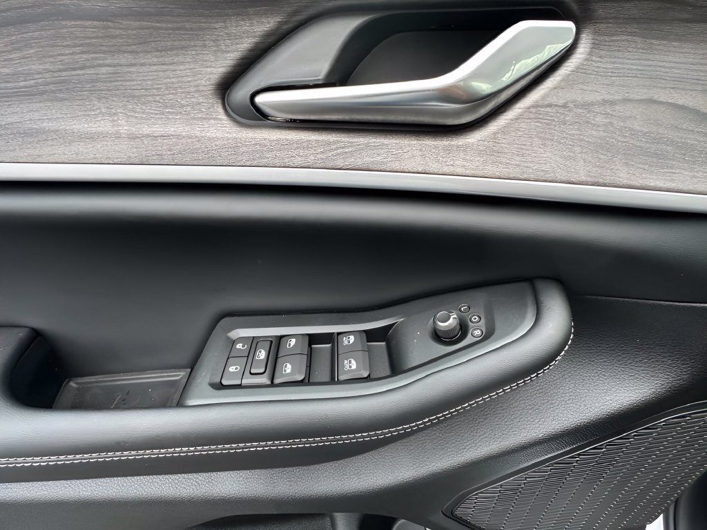 New 2026 Jeep Grand Cherokee Altitude AWD/4WD image 30