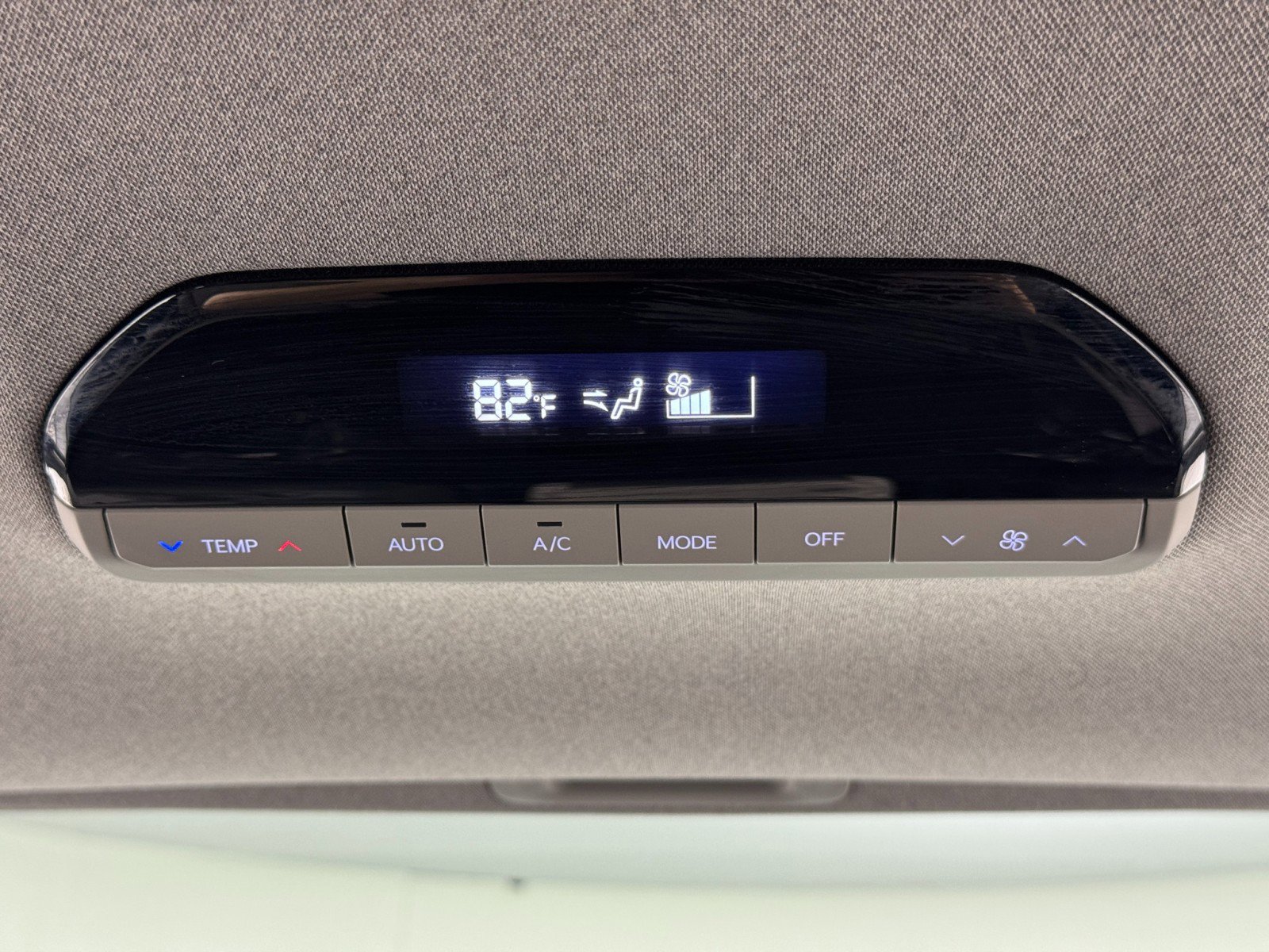 Used 2024 Kia EV9 Wind image 35