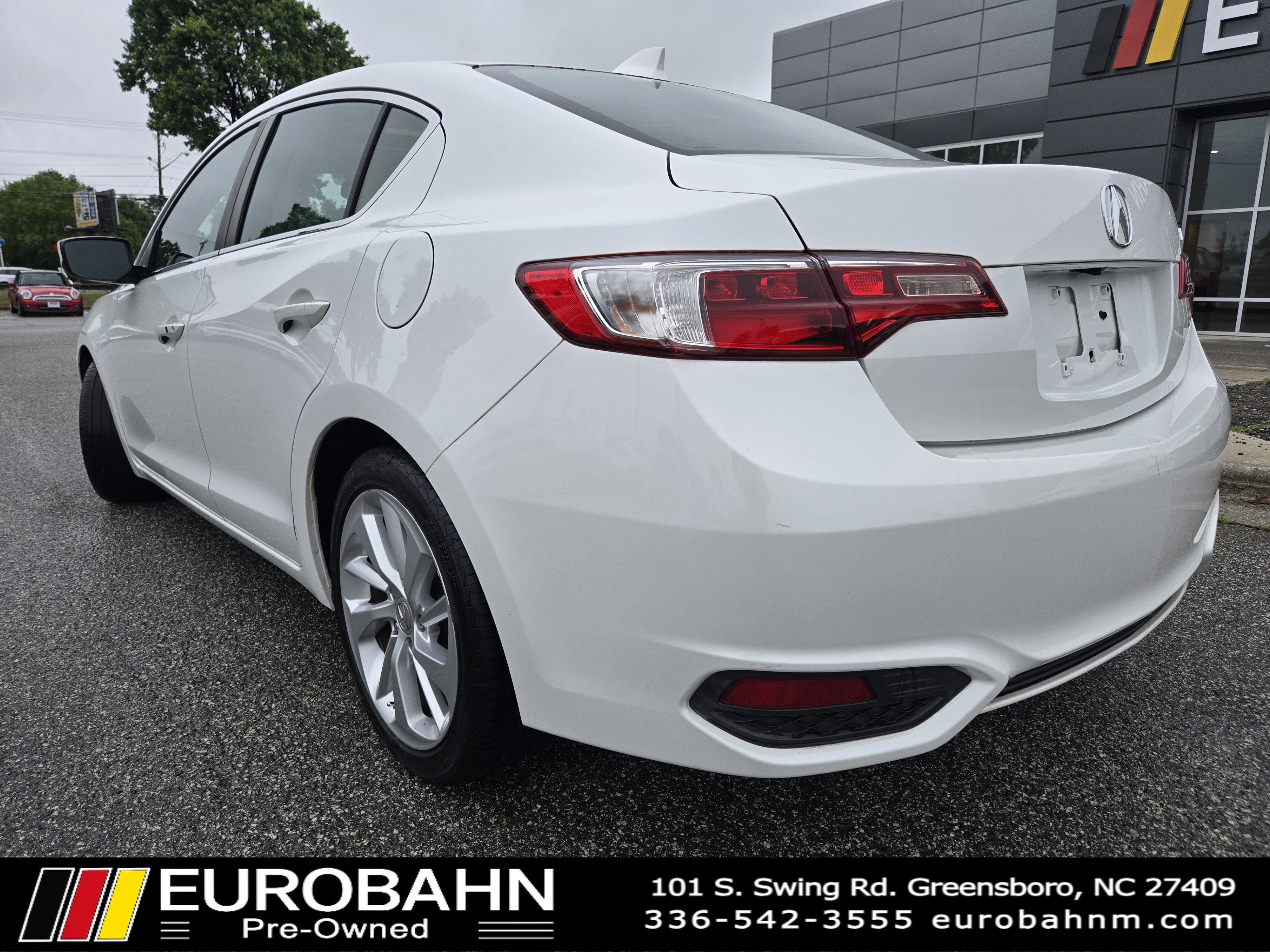 Used 2016 Acura ILX FWD image 3