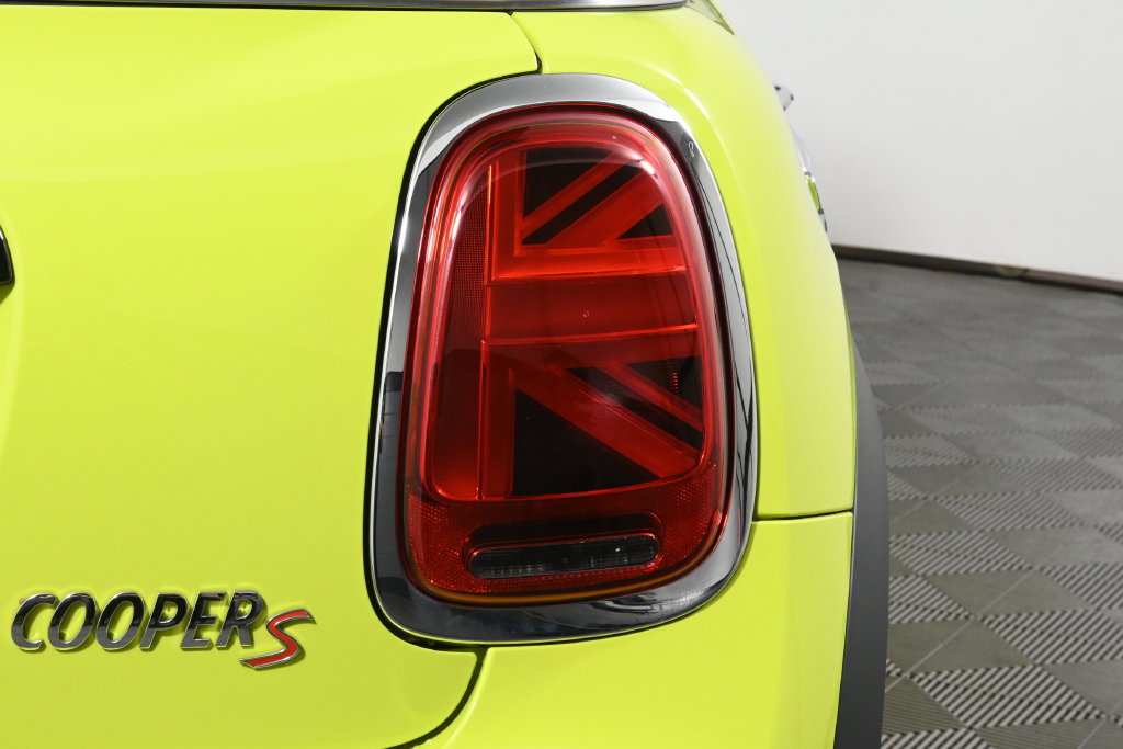 Certified 2024 MINI Cooper S FWD image 21