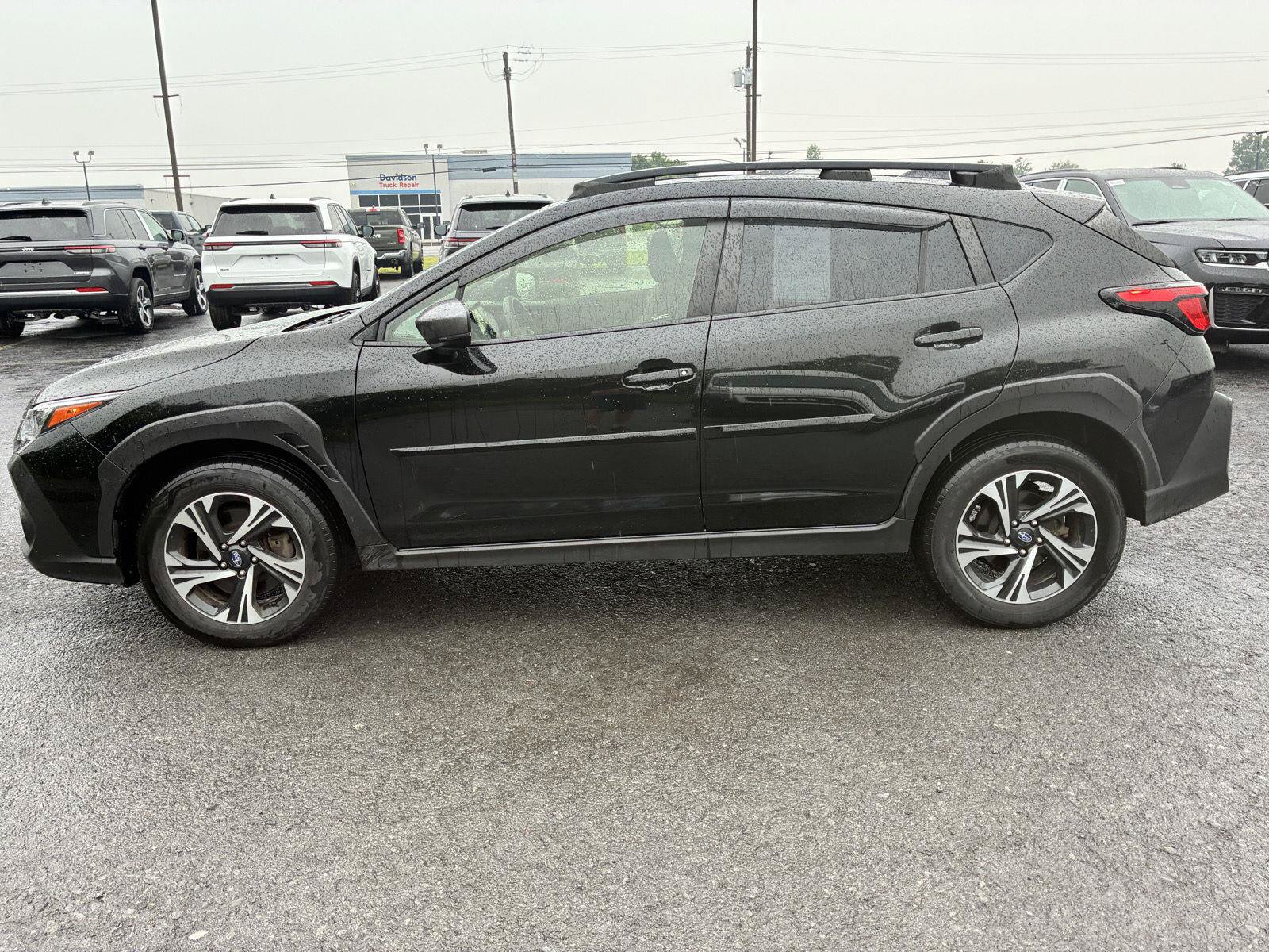 Used 2024 Subaru Crosstrek 2.0i Premium AWD/4WD image 4
