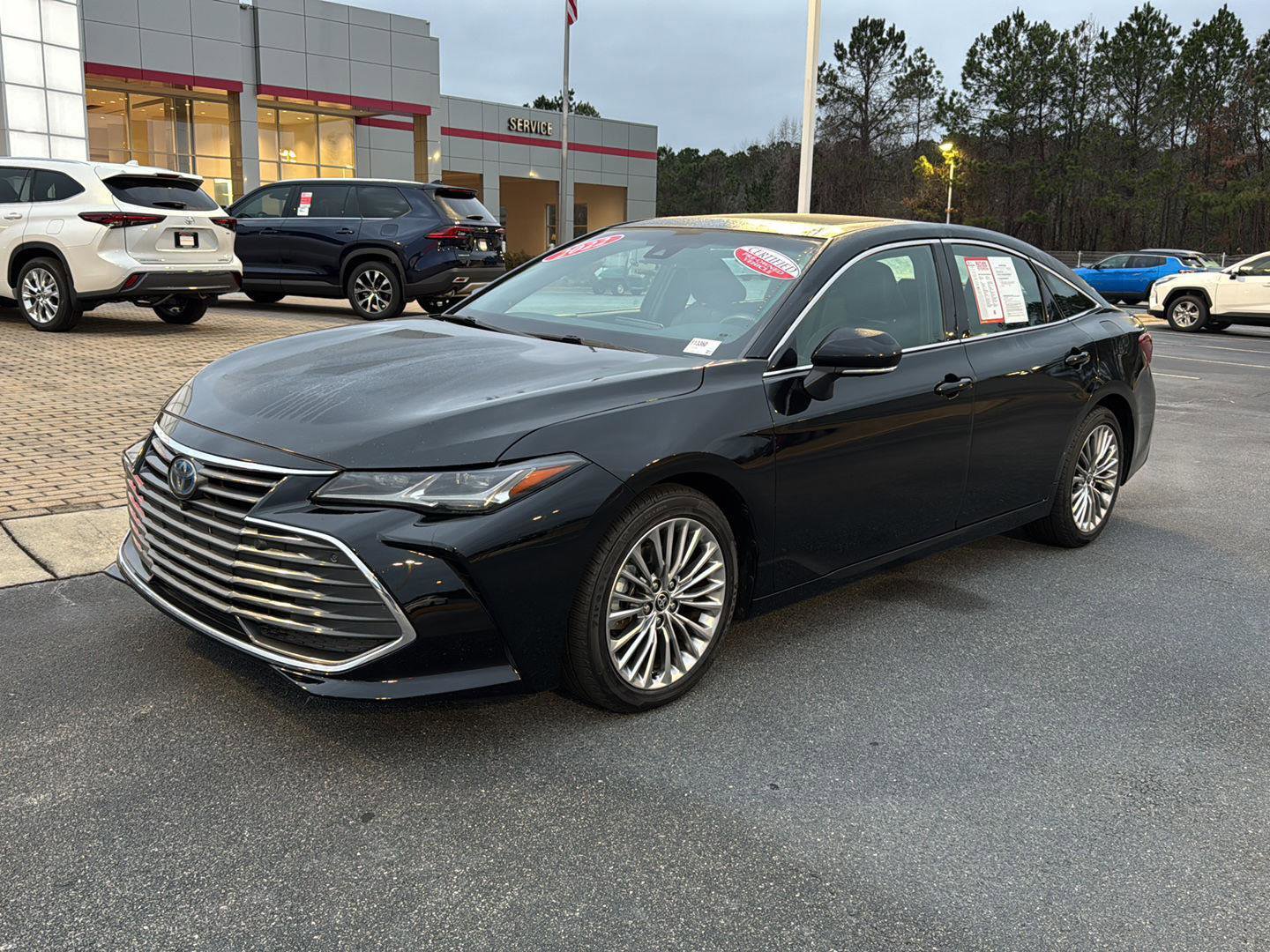 Certified 2022 Toyota Avalon Limited w/ Advanced Safety Package image 1