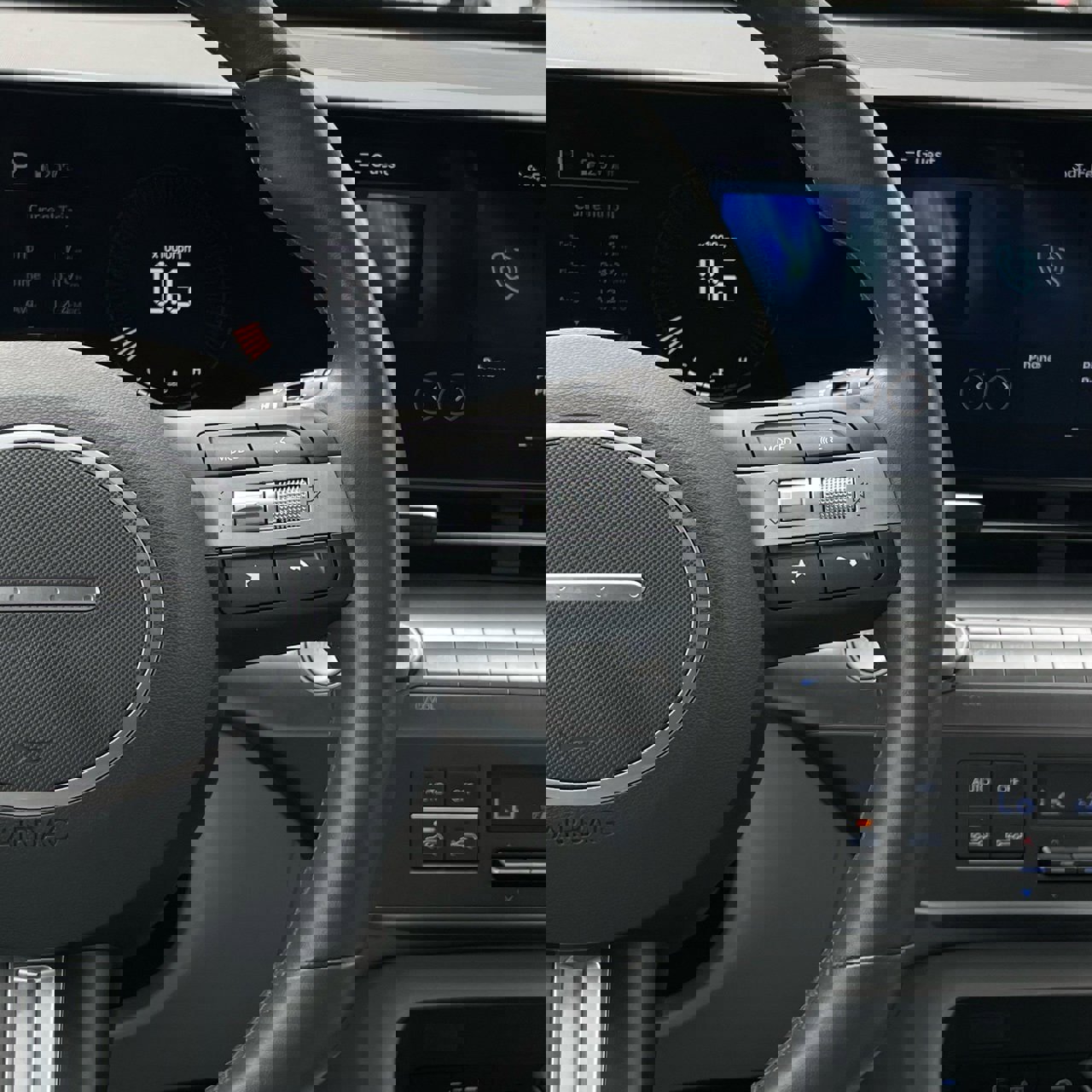 Used 2024 Hyundai Kona SEL image 14